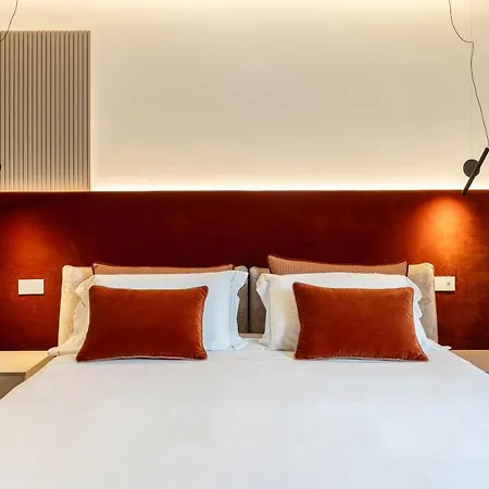 Donna Giacinta Luxury * Барі